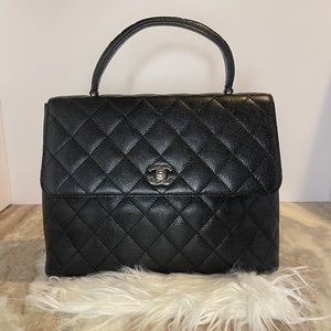 CHANEL Caviar Quilted Jumbo Kelly Flap Black